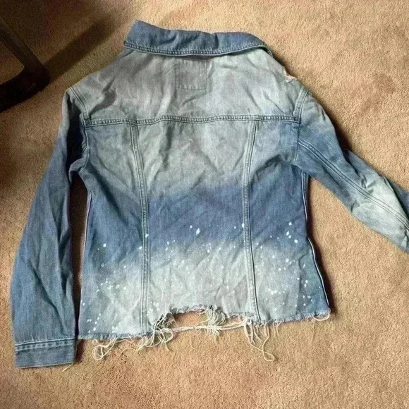Hollister Womens Denim Distressed Jean Jacket Sz Medium - Picture 5 of 6